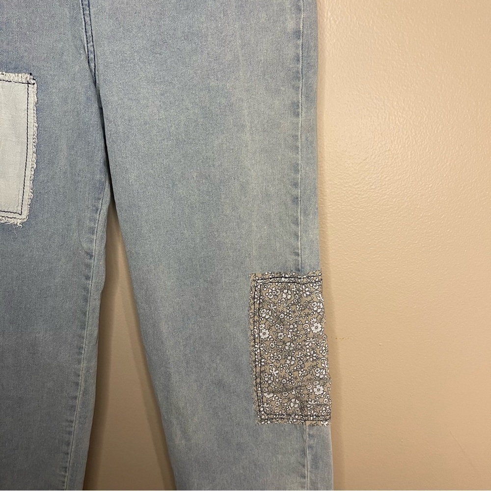 Vintage-inspired patchwork jeans by Polagram in a light wash denim. size M - Picture 3 of 7